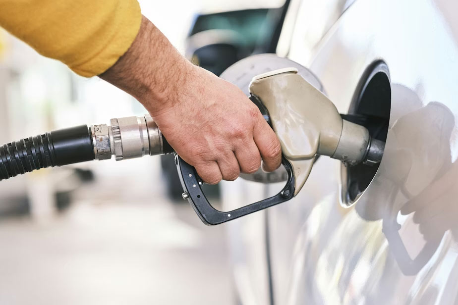 La hausse du prix de l'essence au Québec : bonne nouvelle pour les propriétaires de VE