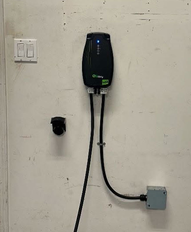 Borne de recharge installée à Boucherville par bornotto