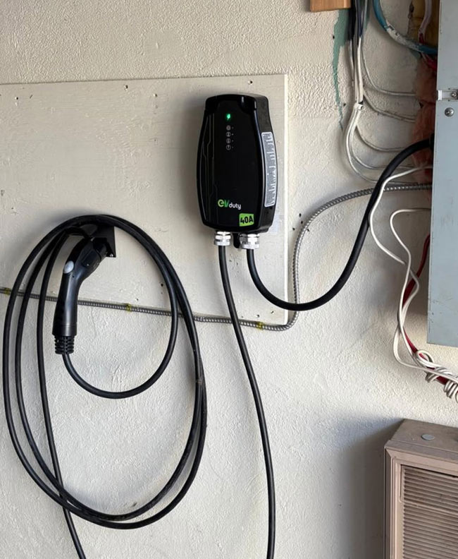 Borne de recharge installée à Boucherville par bornotto