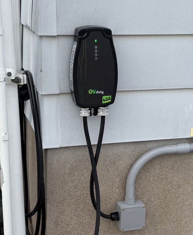 Borne de recharge installée à Saint-Hubert par bornotto