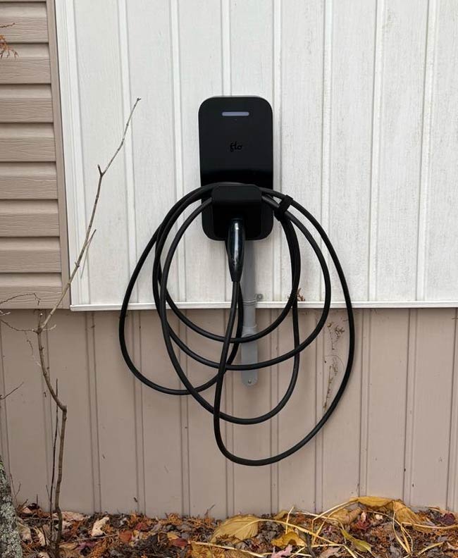 Borne de recharge installée à Saint-Jean-sur-Richelieu par bornotto